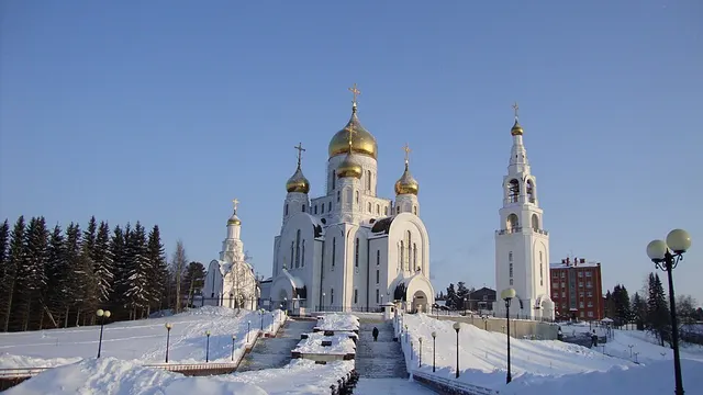 Омск — Ханты-Мансийск